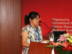 杨洁颖
灵芝提取物ReishiMax抗氧化及延长小鼠寿命的实验研究
Anti-oxidation and lifespan-extension activities of ReishiMax in oxidative stress and aging models
（华茂北京临床药理研究中心；美国华茂研究所；新疆石河子大学药学院）