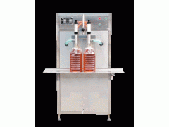 食用油包装机_食用油灌装机_装瓶机图1