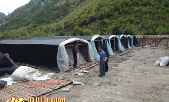 康定县捧塔乡建香菇种植园拓宽增收渠道 ()