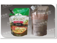 带吸嘴包装袋图2