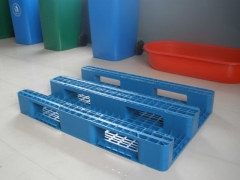 川字平板塑料托盘|九脚网格塑料托盘|双面托盘厂家图2