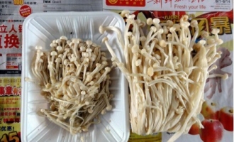 无锡网友微博爆料超市购买的金针菇变质 ()