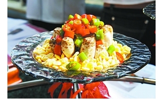 秋季游北京通州 品食用菌美食 ()