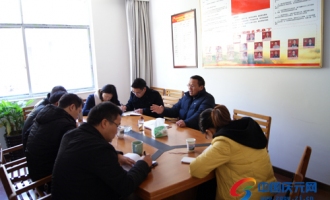 吳積云到慶元縣食用菌管理局調(diào)研 ()