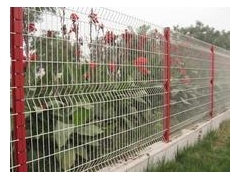 护栏网、勾花网、铁丝网护栏、道路围栏网、菱形网、公路护栏网图3