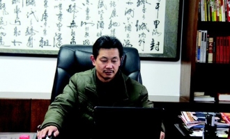 周華雄：香菇大王愛打拼 ()