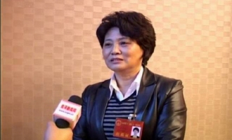煤老板李秋娥打造“食用菌王國” ()