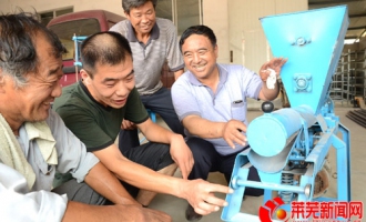 萊蕪市食用菌合作社成立黨支部帶領(lǐng)社員共致富 ()