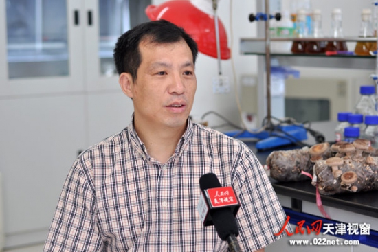 柳林飛：慶元食用菌管理局多項(xiàng)研究成果助農(nóng)致富 ()