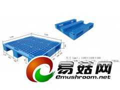 山东润宝供应轻型周转塑料托盘(单面川字网格)图1
