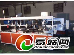 一片式装箱机图1