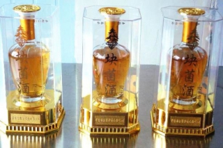四川首屆生態(tài)博覽會：塊菌酒獲關(guān)注 ()