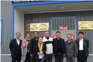 黑木耳成就东京城林业局食用菌科技示范园 ()
