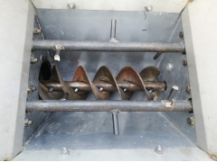 香菇平菇食用菌气劝装袋机 隆兴自动扶袋装袋机生产厂家图3