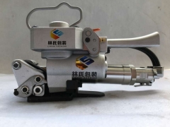 LP-19大拉力平行式气动打包机图1