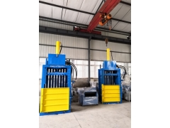 塑料瓶打包机，成都废旧矿泉水瓶液压打包机图3