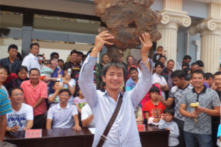 8月16日 来云南龙朋听海菜腔、跳烟盒舞、吃野生菌