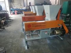 电动装袋机。木耳香菇灌包机图1