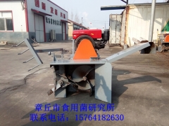 厂家供应食用菌柴油动力翻堆机、自走式拌料机图1